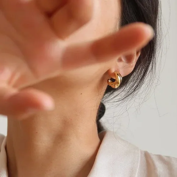 NEW 18K Gold Plated Double Cross Hoop Earrings - Picture 6 of 8